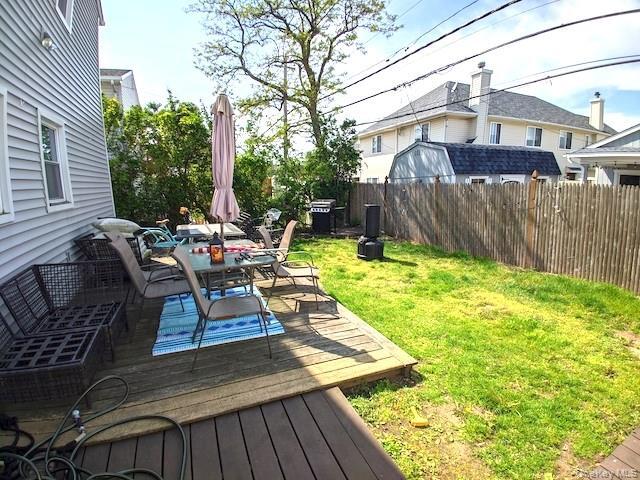 Building Photo - 469 E Park Ave