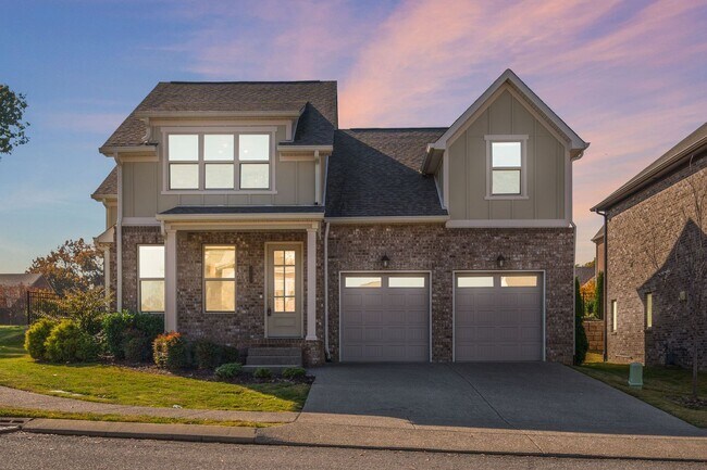 Building Photo - Gated Community - Villages of Stoneybrook