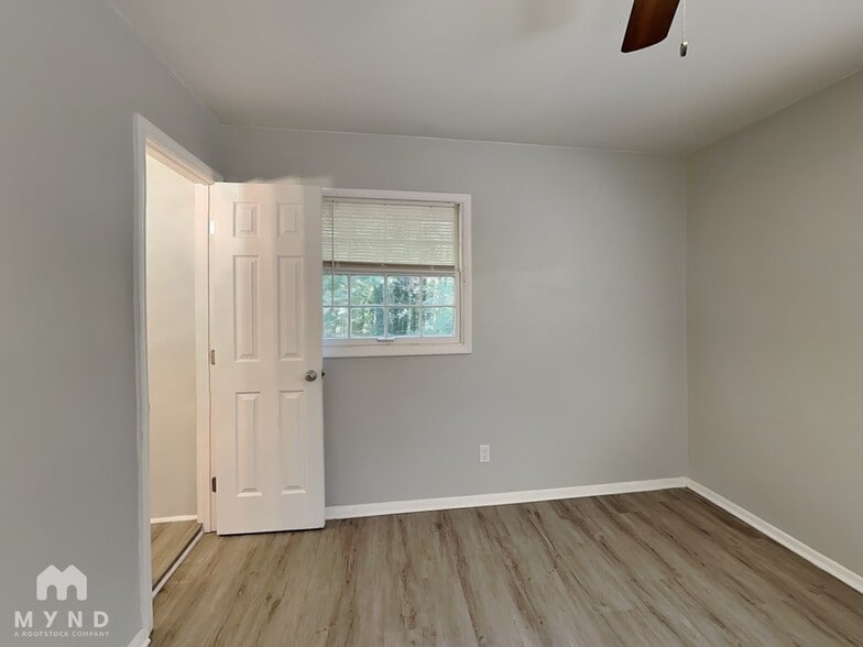 Building Photo - 4484 Bonnie Glen Ct