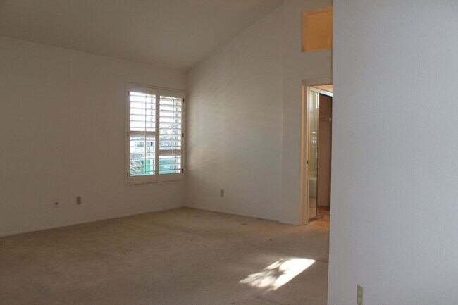 Building Photo - 2bd/2bth Ocean Hills 55+ Single Level home!