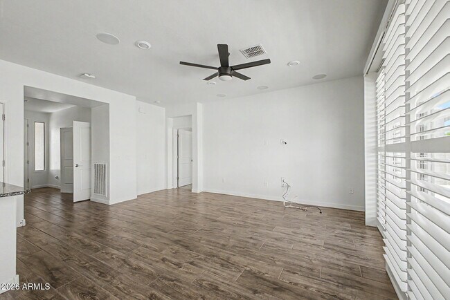 Building Photo - 20420 W Calle Encorvada