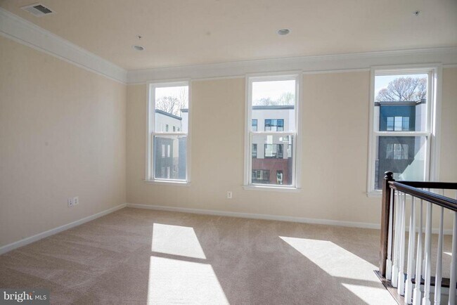 Building Photo - 4939 Trail Vista Ln