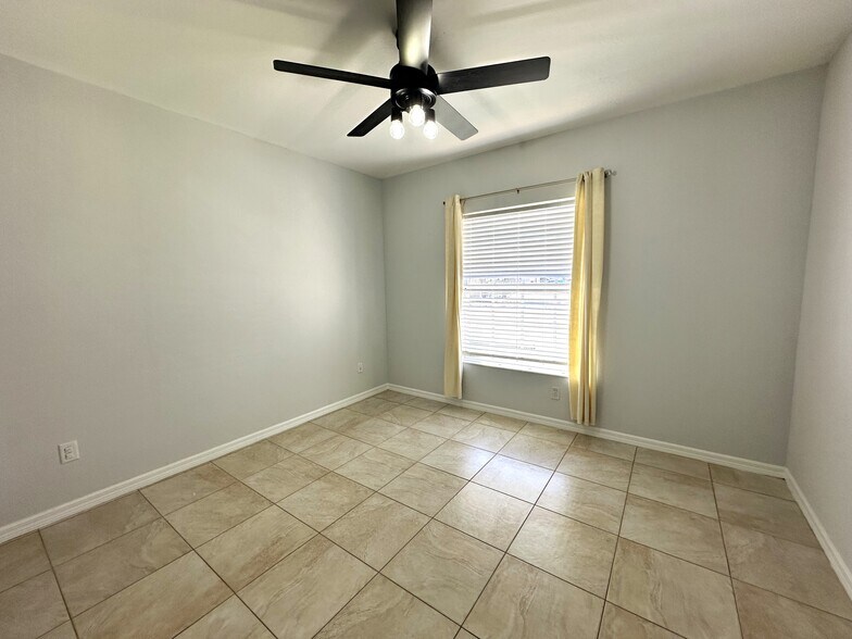 Building Photo - 8423 Bernwood Cove Loop