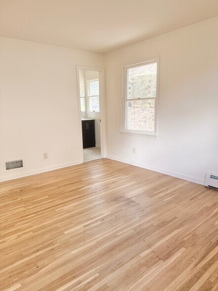 Building Photo - 36 W Prospect St