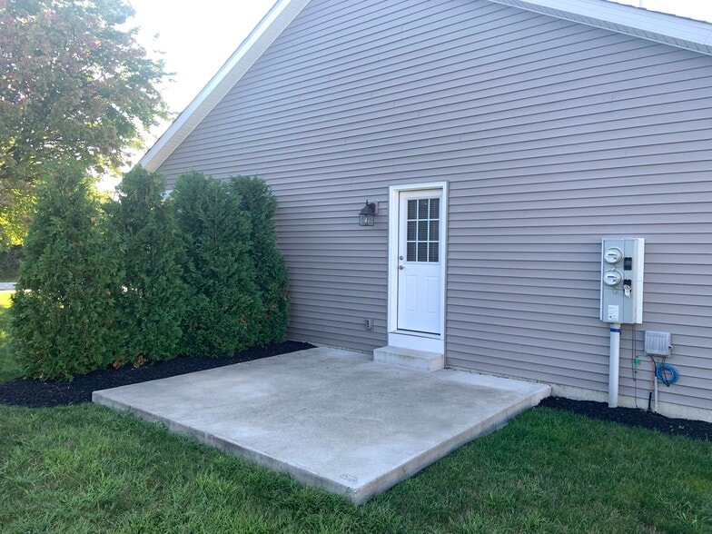 Private Patio - 5220 Old Zuck Rd