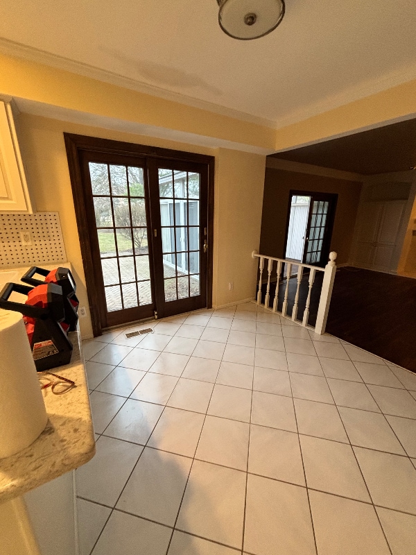 Building Photo - 5138 Hale Dr