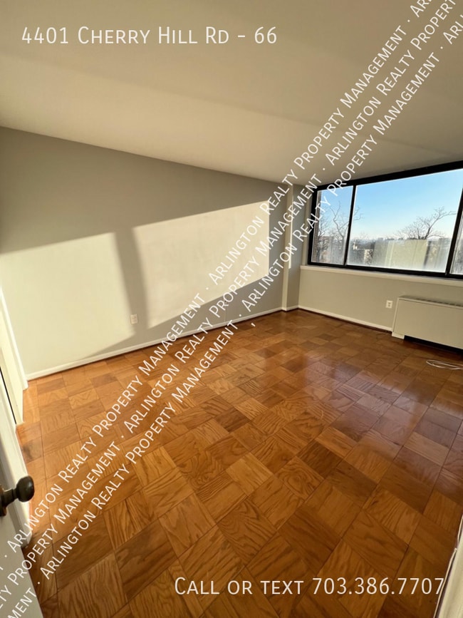 Building Photo - 4401 Cherry Hill Rd