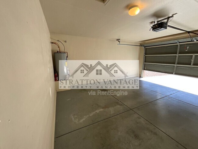 Building Photo - 11580 W Duran Ave