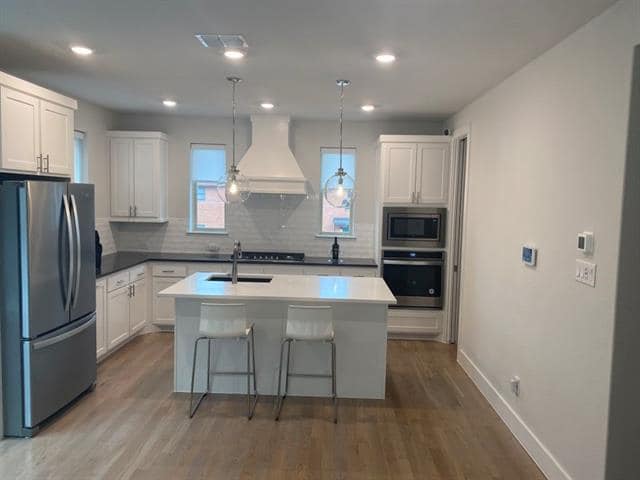 Building Photo - 1802 Deacon Hl Ct