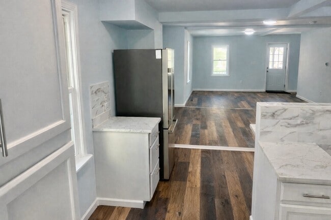 Building Photo - 59 West Ave