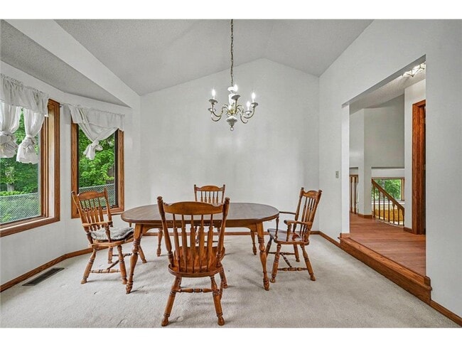 Building Photo - 2522 Windsor Ln