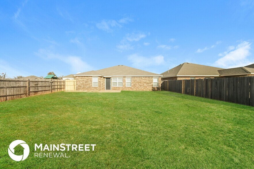 Building Photo - 11516 Southwest 24th Street