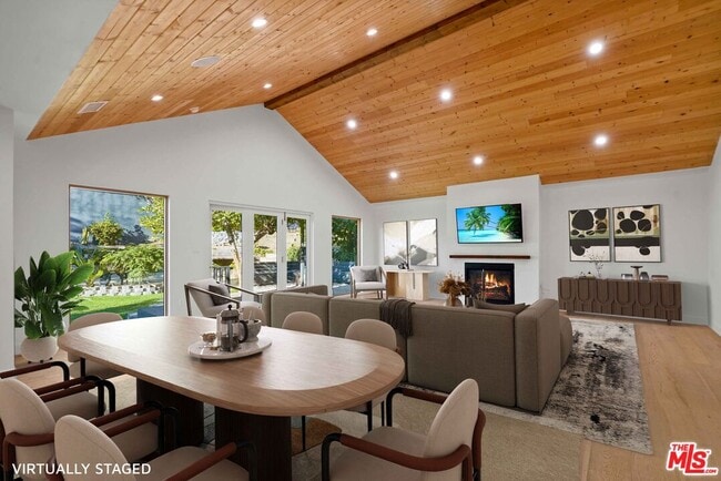 Building Photo - 3604 Stewart Ave