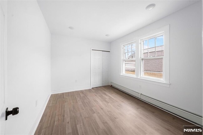 Building Photo - 7420 4th Ave