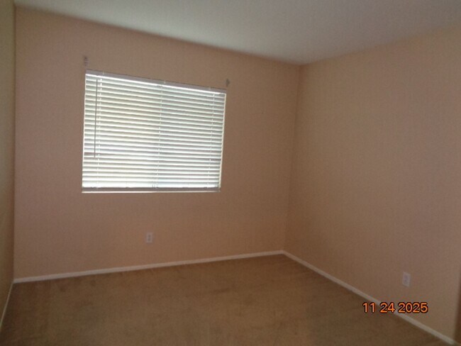 Building Photo - Gorgeous 2 Story Home Built in 1996 with 2476 sq. ft.