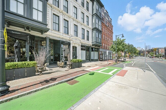 Building Photo - 567 Tremont St