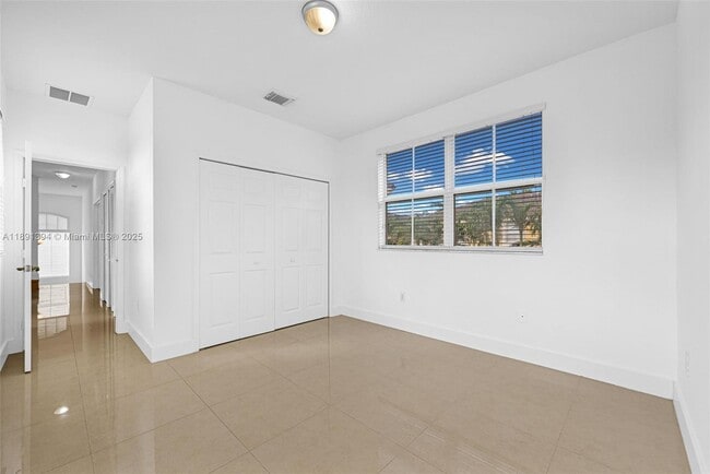 Building Photo - 12172 SW 122nd Ct