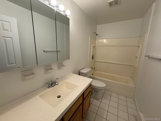 Building Photo - 4 Patton Dr