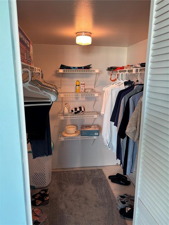 Building Photo - 7540 Bay Island Dr S