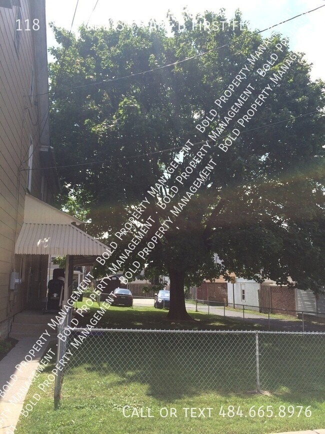Building Photo - 118 Guilford St