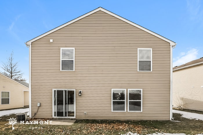 Building Photo - 824 Olmsted Dr