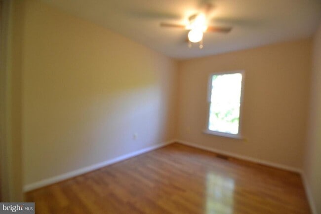 Building Photo - 6173 Green Hollow Ct