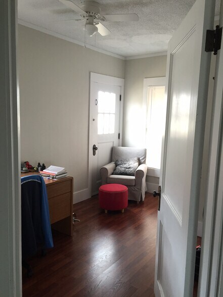 Building Photo - 1919 Plainfield Ave NE