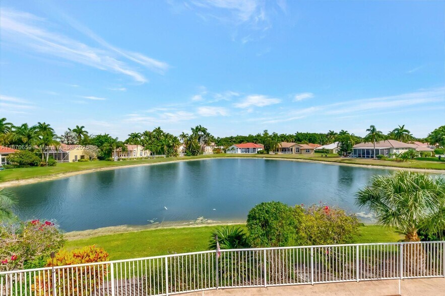 Building Photo - 19314 King Palm Ct