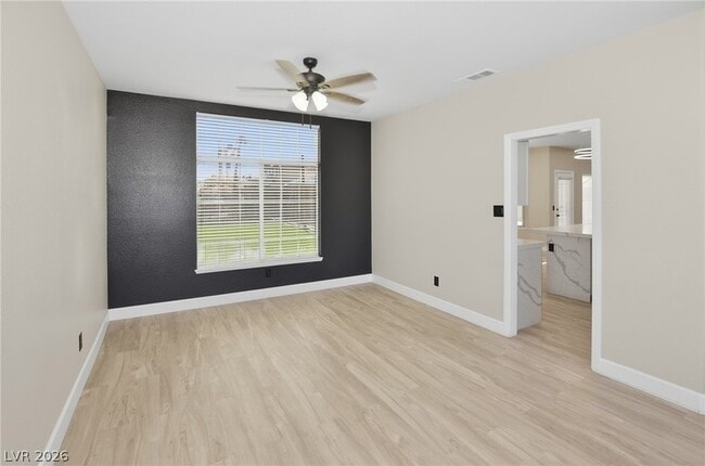 Building Photo - 747 Canyon Crest Dr
