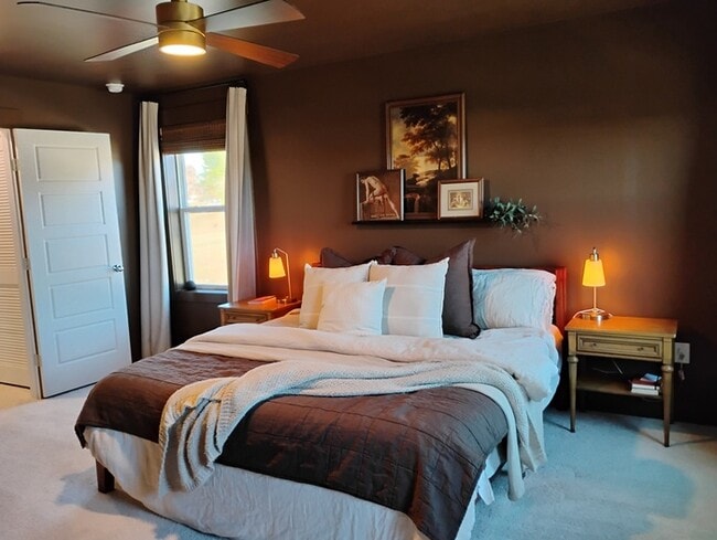 Building Photo - 353 Wash Holw Dr