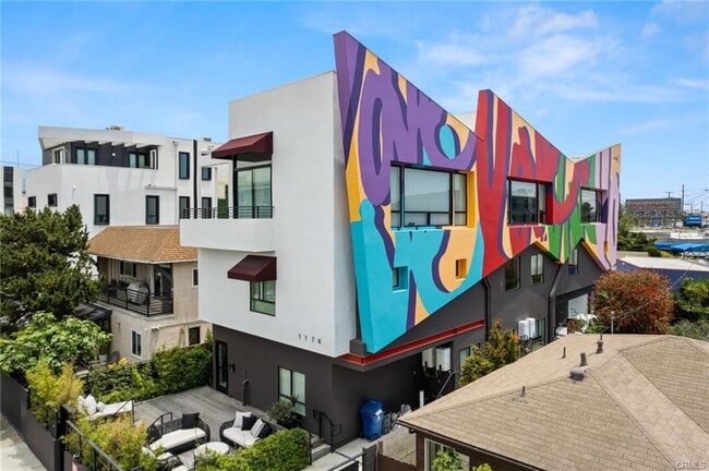 Building Photo - 1176 Nelrose Ave