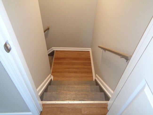 Building Photo - 3490 Hader Ave 4BR/2.5BA (Cincinnati)