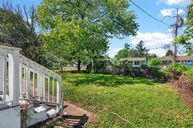 Building Photo - 409 Shepley Dr