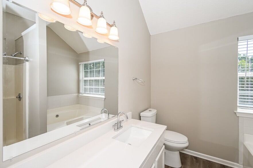 Building Photo - 3627 Lower Creek Dr