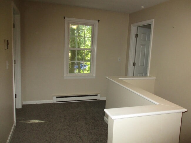 Building Photo - 23 Shady Ln