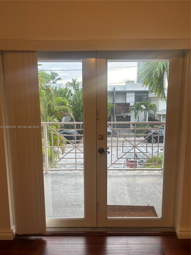 Building Photo - 3147 New York St