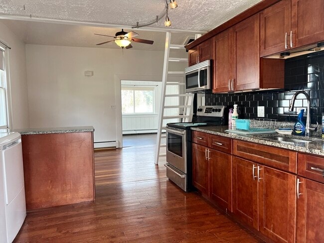 Building Photo - 29R Cutler 1