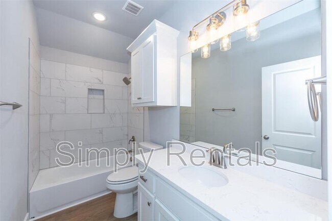 Building Photo - 5007 Peacock Ln