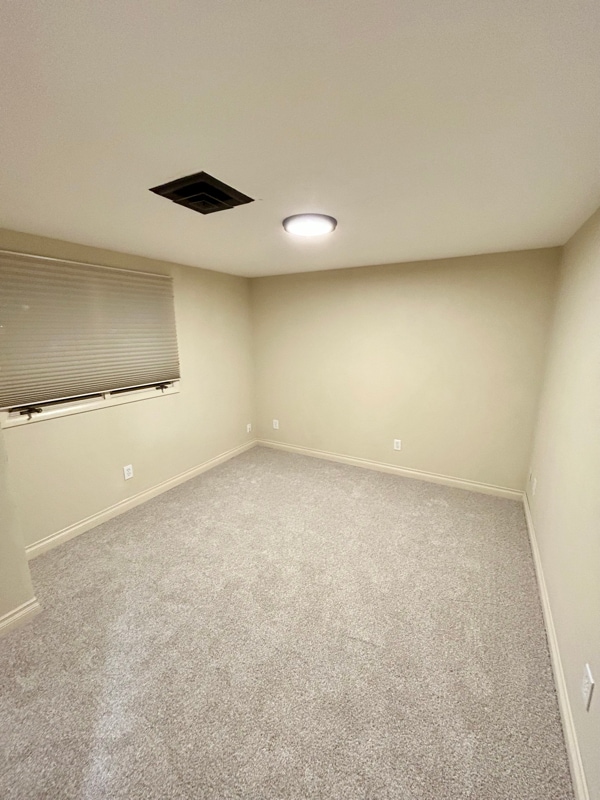 Building Photo - 1705 Alder Dr