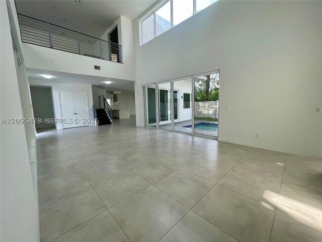 Building Photo - 10250 NW 74th Terrace