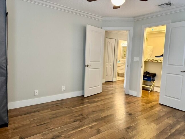 Building Photo - 10577 Santa Laguna Dr