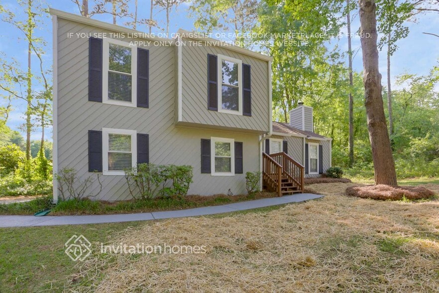 Primary Photo - 4501 N Landing Dr