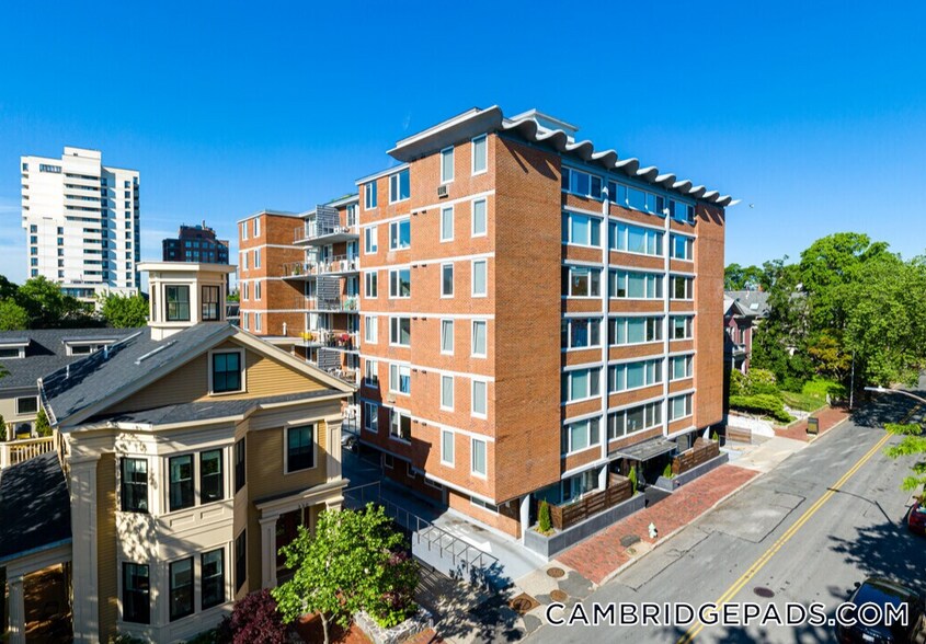 Building Photo - 334 Harvard St
