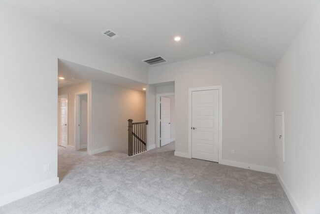 Building Photo - 10539 Preserve Wy