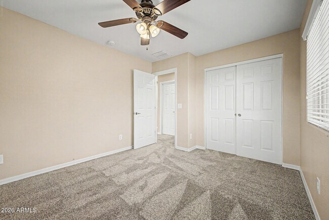 Building Photo - 2531 E Eleana Ln