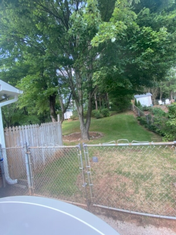 Building Photo - 5912 Wintergreen Dr