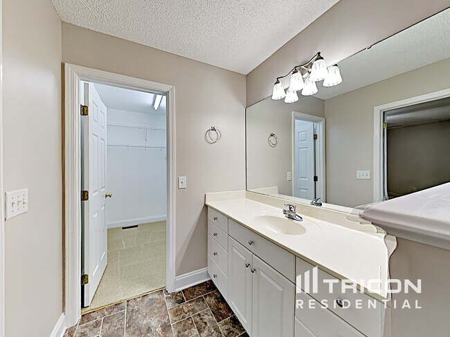 Building Photo - 657 Beavers Cove Ln NW