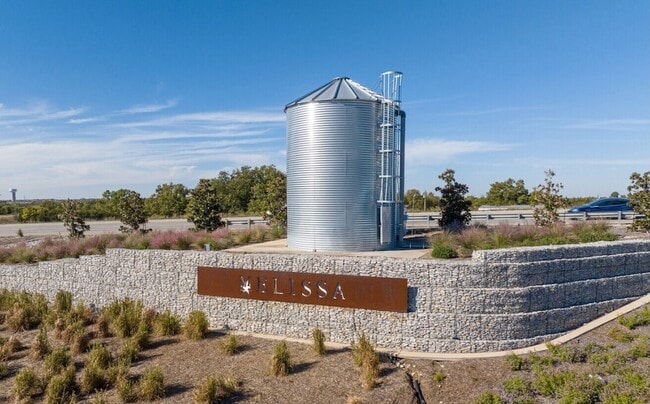 Building Photo - 2914 Whispering Pine Blvd