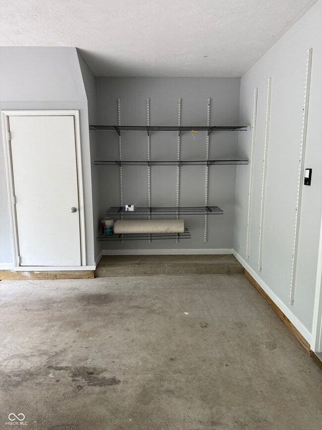Building Photo - 12028 Esty Way