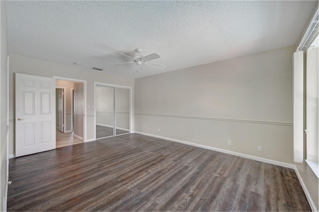 Building Photo - 7785 W Country Club Blvd